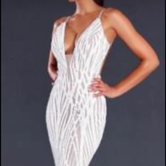 Dresses & Skirts - Dress